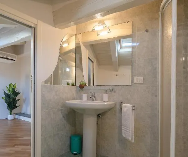 Center Duplex Elegant With Netflix Appartamento *