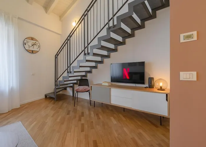 Center Duplex Elegant With Netflix Appartamento Parma