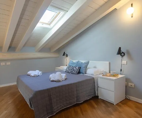 Center Duplex Elegant With Netflix Parma